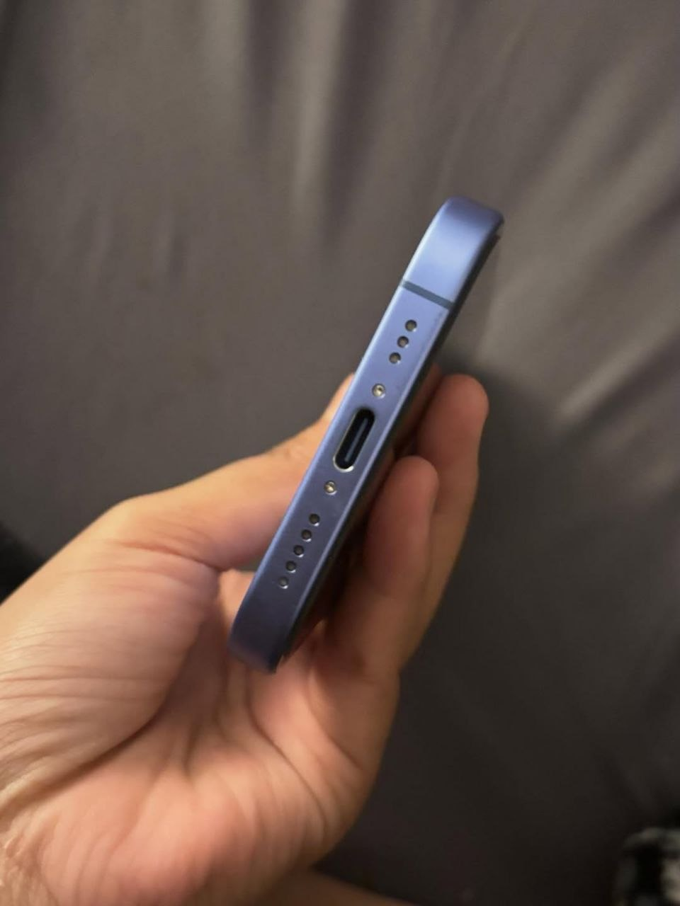 iPhone 16 Basic – 5