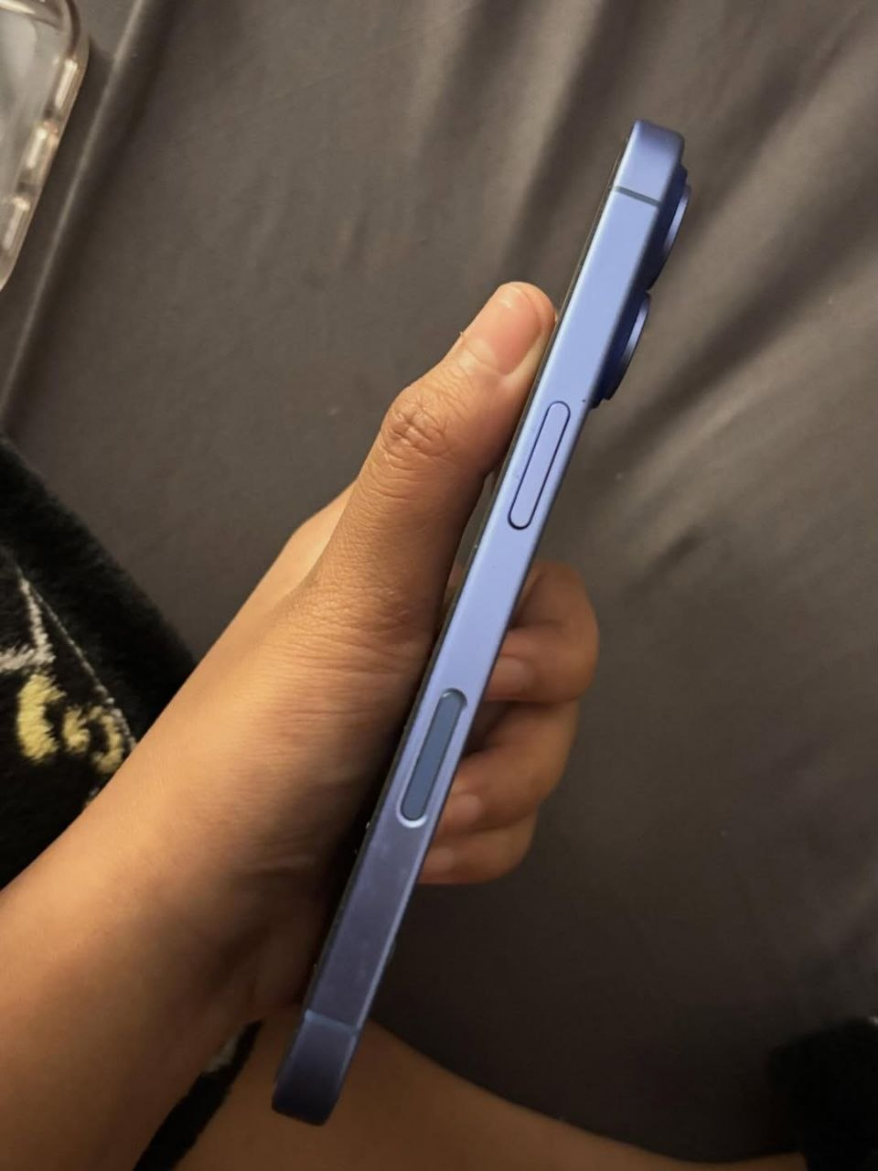 iPhone 16 Basic – 6